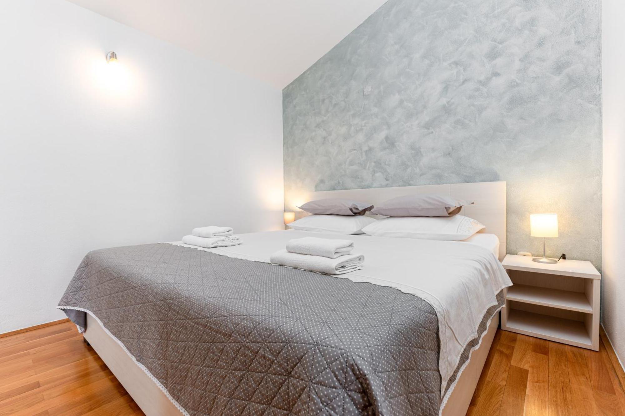 Apartments Gisela Makarska Eksteriør billede